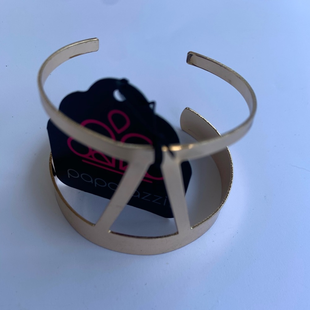 Gold bracelet